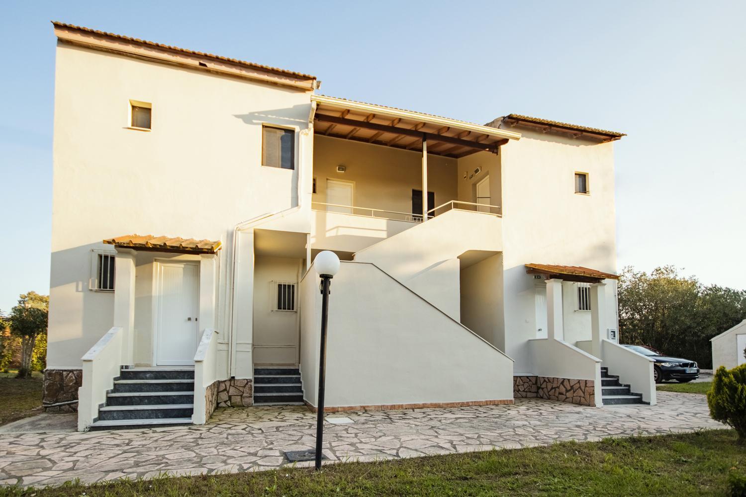 Parakladi Seaside Retreat Appartement Lefkímmi Buitenkant foto